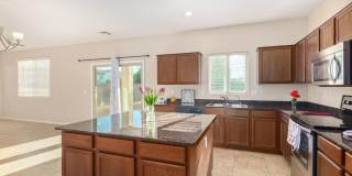 4 Bedroom in Marley Park! Gallery 6