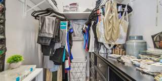 3922 FONTAINEBLEAU DRIVE Gallery 27