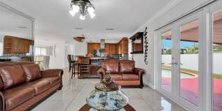 19102 NW 33rd Pl Gallery 16