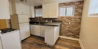 $0 FIRST MONTH! Charming 1BR Garfield District Duplex | Near Downtown Phoenix & ASU + Shared Backyard $0 FIRST MONTH! Charming 1BR Garfield District Duplex | Near Downtown Phoenix & ASU + Shared Backyard Gallery 1