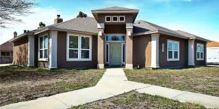 15541 Finistere Street Gallery 1