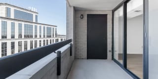 Courthouse Plaza Gallery 22
