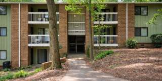 Three bedroom, 2 bath condo in Raleigh Gallery 1