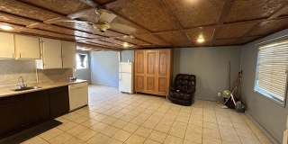 523 East Jackson Avenue Gallery 1