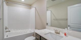 15330 NE 70th St Gallery 15