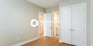 2142 Oakland Street Gallery 11