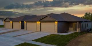 2 Bedroom/2.5 Bath ranch townhome with 2 stall garage located in SE Lincoln Gallery 1