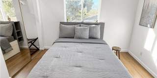 1521 W 37th Place Gallery 40