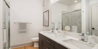 The Hudson Gallery 38