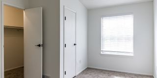 Hickory Creek Apartment Homes Gallery 4