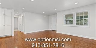 8926 Grand Avenue Gallery 6