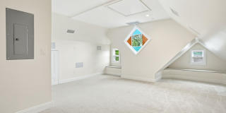 834 John Street Gallery 25