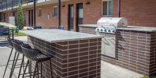 Acoma Square Gallery 36