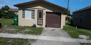 2521 Northwest 15th Court Gallery 1