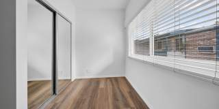 400-420 N. Oakland Ave. Gallery 17