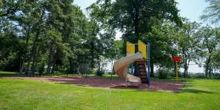 Delaire Landing Gallery 49