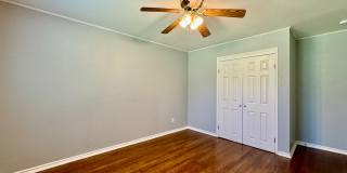 9519 Stratford Drive Gallery 17