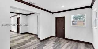 18011 NW 6th Pl Gallery 12