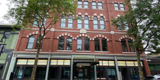 Red Oak at 83 Hanover Street Gallery 37