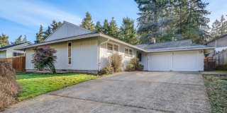Beautiful 3 Bed, 2 Bath Rental Home in Highland Beaverton Neighborhood! Gallery 1