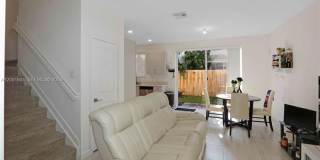 2432 SE 10th Ct Gallery 6