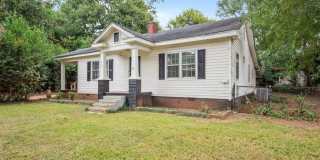 209 N Lee Street Gallery 1