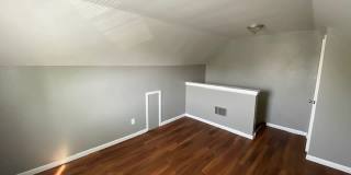 136 North Everett Avenue Gallery 20