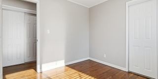 1014 E 38th Street Gallery 20