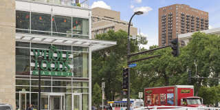 Lee Lofts Gallery 24