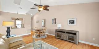 Furnished Gulf Access Canal View Gallery 4