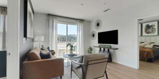 LakePointe Gallery 24