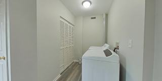415 N Commerce Street Gallery 4