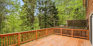 1382 ALMOND DR Gallery 31