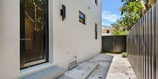 1840 SW 22nd Ter Gallery 13