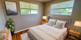 ** Move in Special** Spacious 3 bedroom, 1 bath Lakewood duplex with fenced in backyard available! Gallery 2