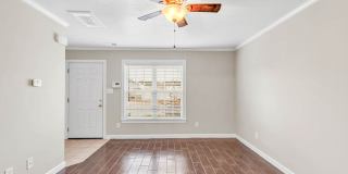 300 Streamwood Drive - 1 Gallery 7