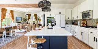 79818 Parkway Esplanade South Gallery 56