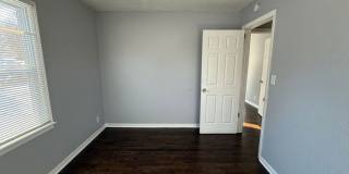 4511 Monroe Avenue Gallery 18