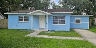 Charming 3-Bedroom, 2-Bath Home with Bonus Room and Detached Garage in Lakeland!! Gallery 3