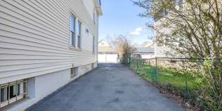 OR BEST OFFER **SPACIOUS FIRST FLOOR 2 BEDROOM WITH WASHER/DRYER SEPARATE DINING ROOM Gallery 23