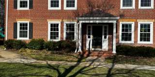 Experience Elevated Living in Arlington, VA Gallery 1