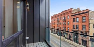 2317 N Clark Gallery 7