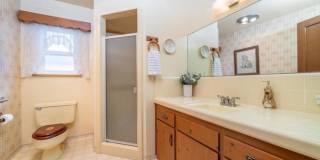 5421 Los Robles Drive Gallery 24