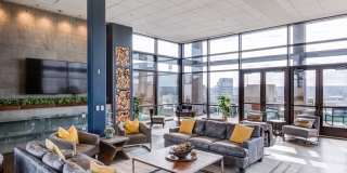 Arrive Inner Harbor Gallery 18