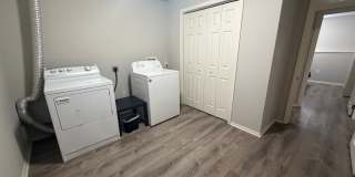 Stonegate Complex -- Fully Furnished and Utilities Included! Gallery 19