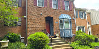 Fabulous 3BR/3.5BA Potomac Townhome, in Inverness Knolls!! Gallery 1