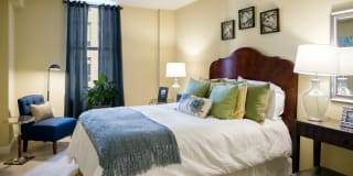 Spinnaker Bay at Harbor East Gallery 8