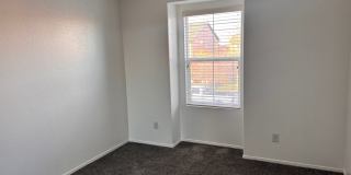 14031 Crystal Street Gallery 7