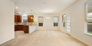 Pfabulous 3 Bedroom, 2.5 Bath, 2-Story Home In Pflugerville Gallery 11