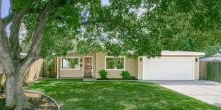 Fall Rental 4-bedroom, 1.5-bathroom Fall Rental 4-bedroom, 1.5-bathroom Gallery 1